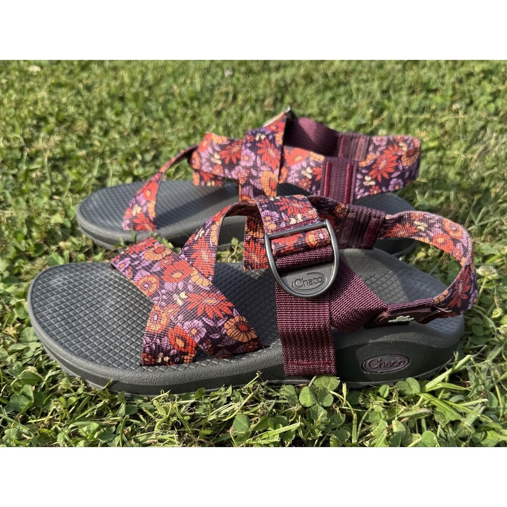Chaco Cloud Sandals Womens Size 8 Purple Floral Strappy Adjustable Sport Comfort - Picture 2 of 8